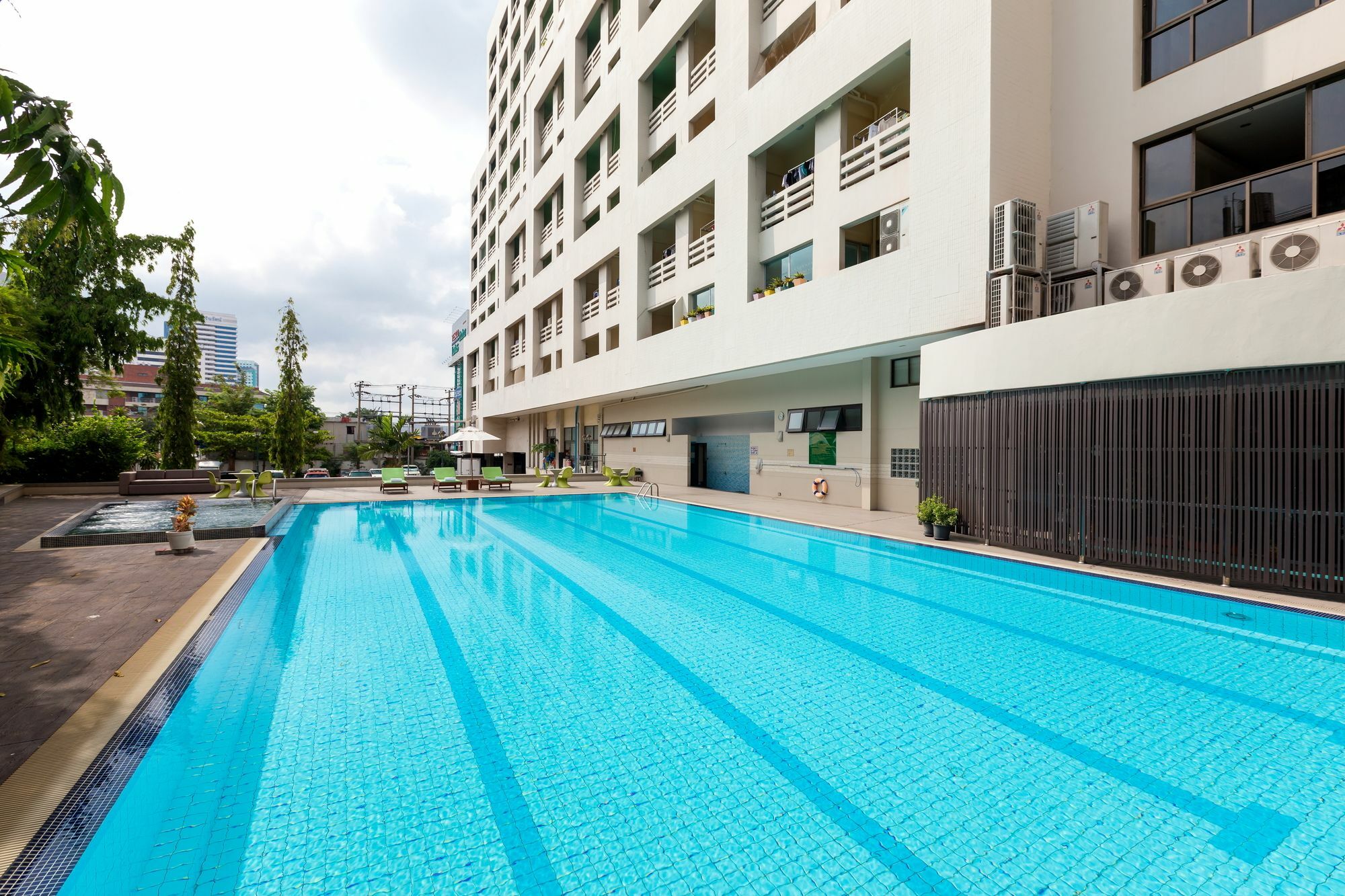 At 115 Hotel By Rompo Bangkok Exterior photo